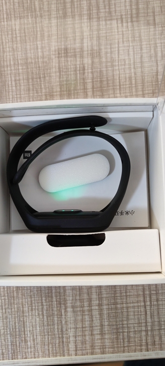 小米手环3，全套包装，成色非常新，买回来只...