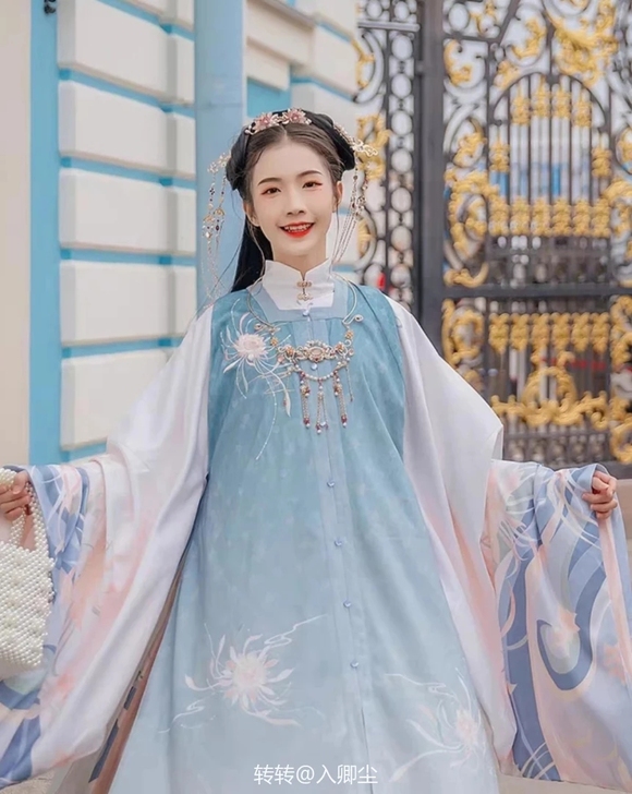 汉尚华莲青川比甲