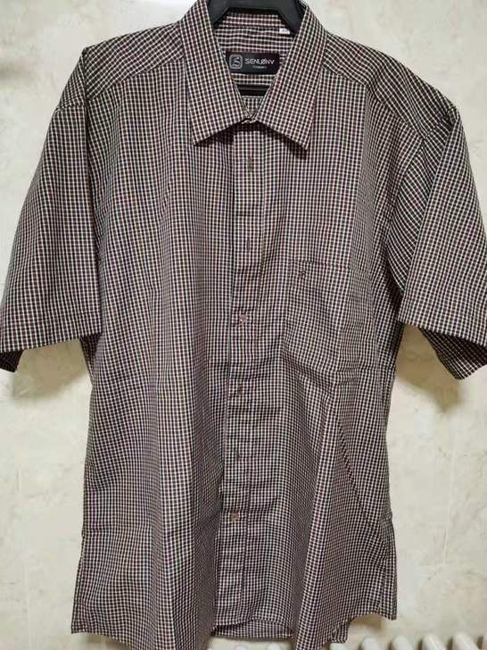 男士衬衫。肩宽43胸围114身长75厘米。...