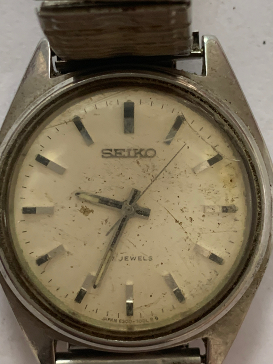 精工手表，品相如图。按图发货，晃晃正常走时！