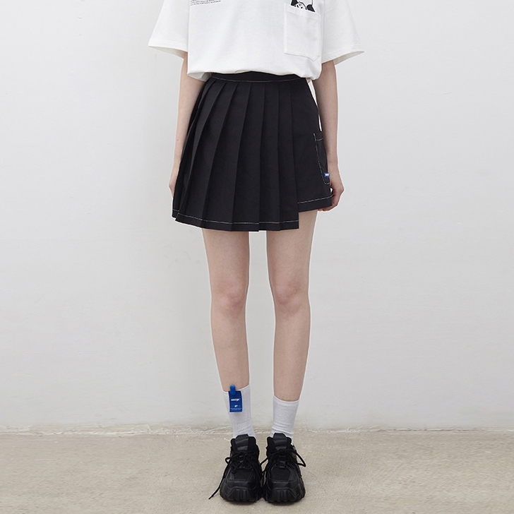 仅试穿，很好看的裙裙，百搭 我太矮太胖了，...