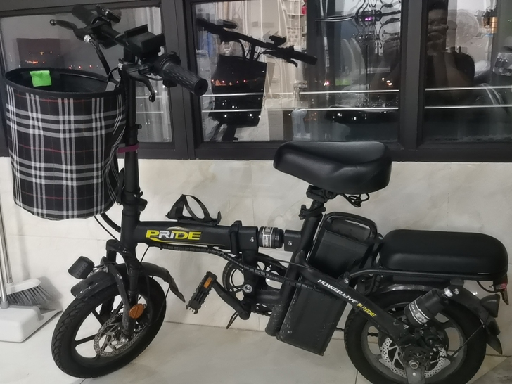 普莱德折叠电动车，轻巧方便，2020年6月...