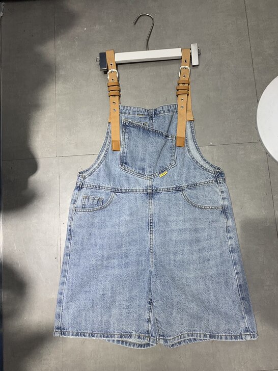 牛仔裤