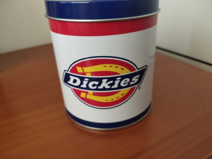 Dickies彩色硅胶果冻手表潮流表 很好...