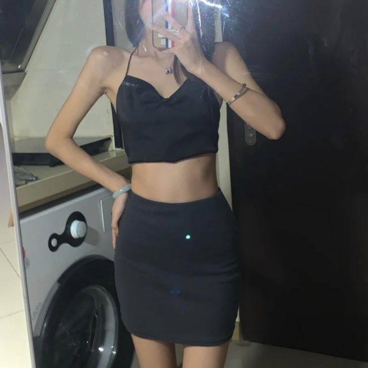不包邮】全新短裙包臀裙  小红书买的