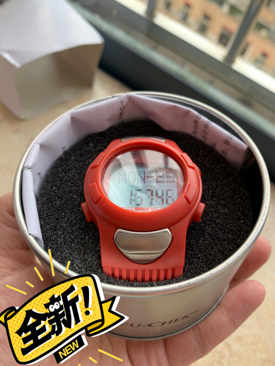 全新!!!运动手表多功能户外计步健步表防水...