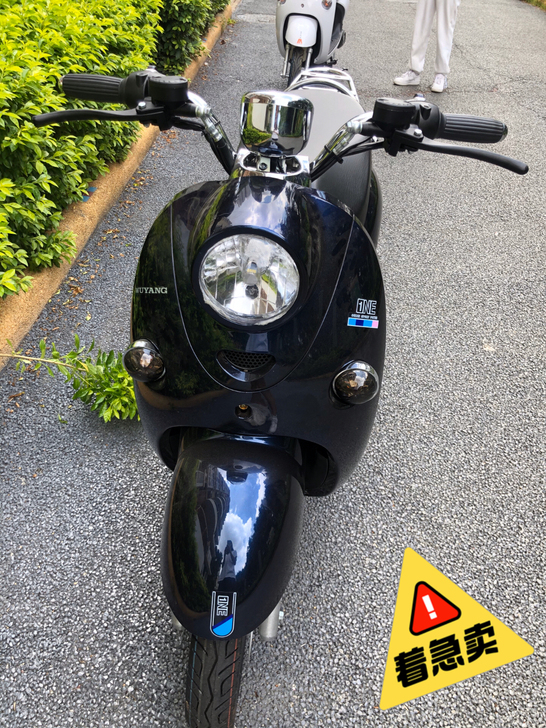 五羊72v双碟刹龟车，99新，带南宁小绿牌...