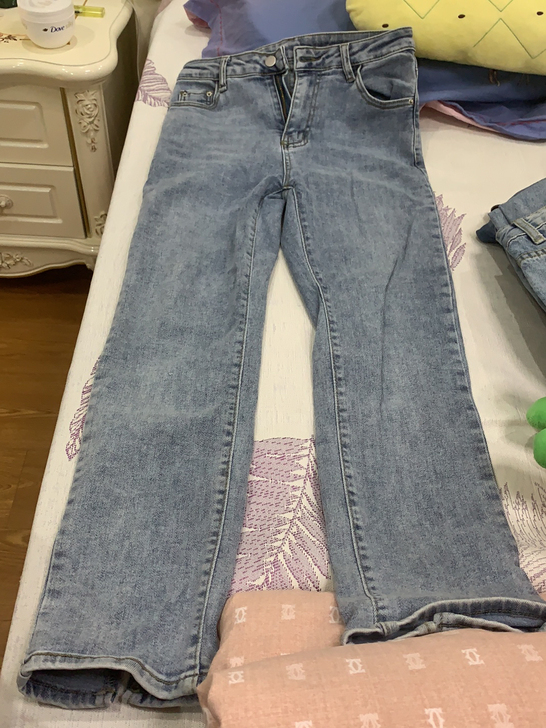 女士阔腿直筒牛仔裤 后面有开叉设计 春夏秋...