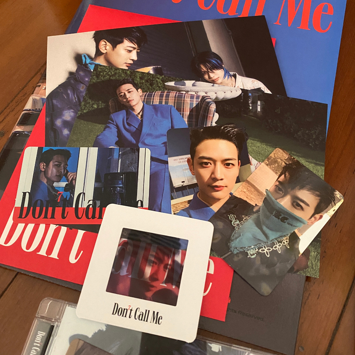 SHINee正规七辑 dont call ...