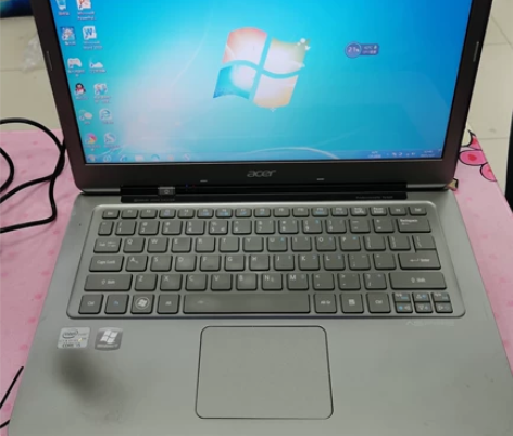 宏基S3 13寸笔记本，轻薄，I5 CPU...