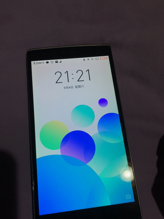 一加手机，最经典的那个磨砂，用不上了内存2...