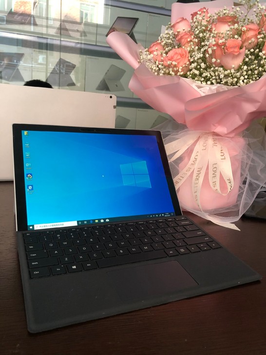 surface pro5 i5 8G 25...