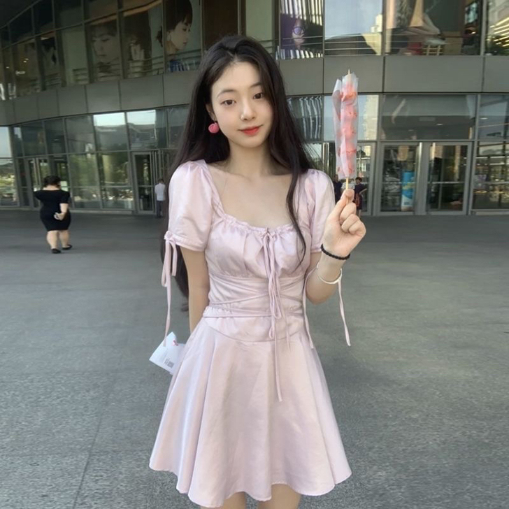 粉色纯欲短袖连衣裙女夏季2021新款法式少...