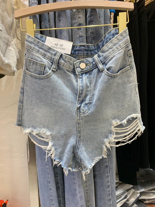 服装批发尾货处理，全新高腰牛仔短裤