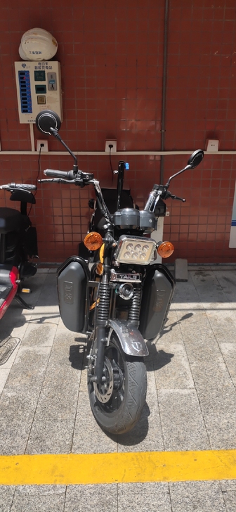 台铃72V35.5安的天能电池，车架只买十...