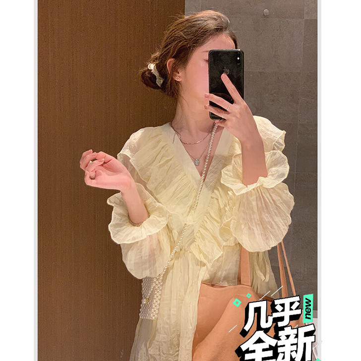 在逃公主裙裙 法式温柔风 超仙荷叶边喇叭袖...