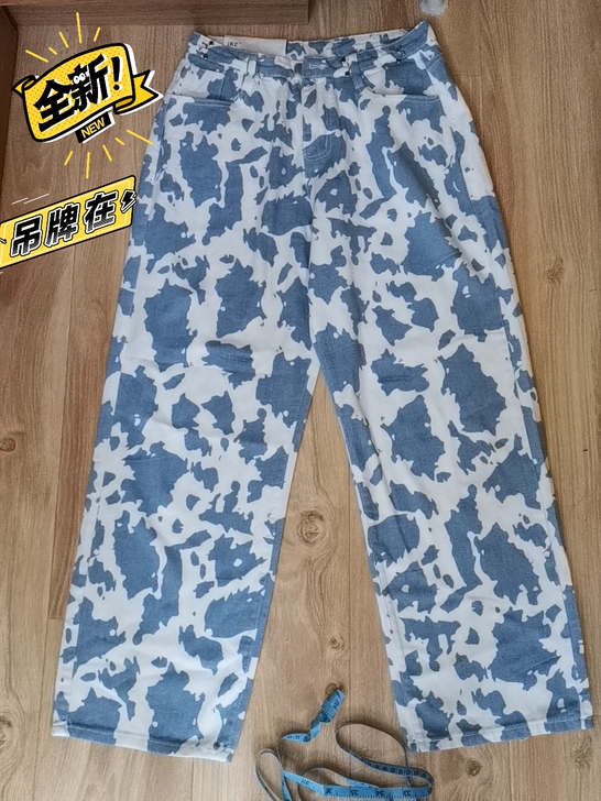 全新带吊牌薄款可收腰牛仔裤