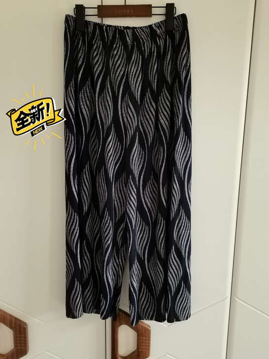【亏本清仓】全新夏季女装黑灰菱形款式冰丝裤...
