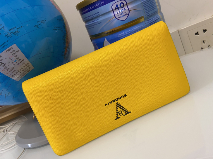 全新圣帝百威女士钱包40块钱,如图都是实拍...