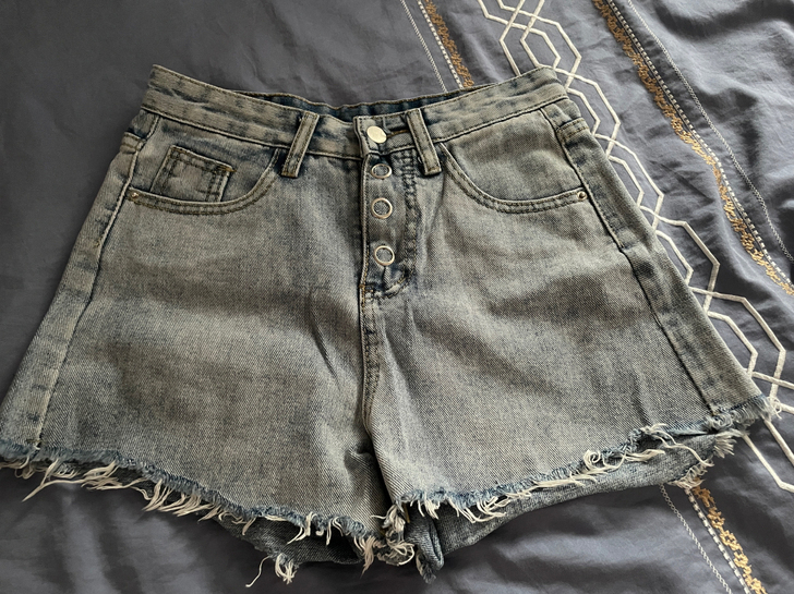 牛仔短裤