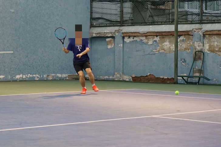 想学网球的小伙伴可以私聊我,价格面议,有场...