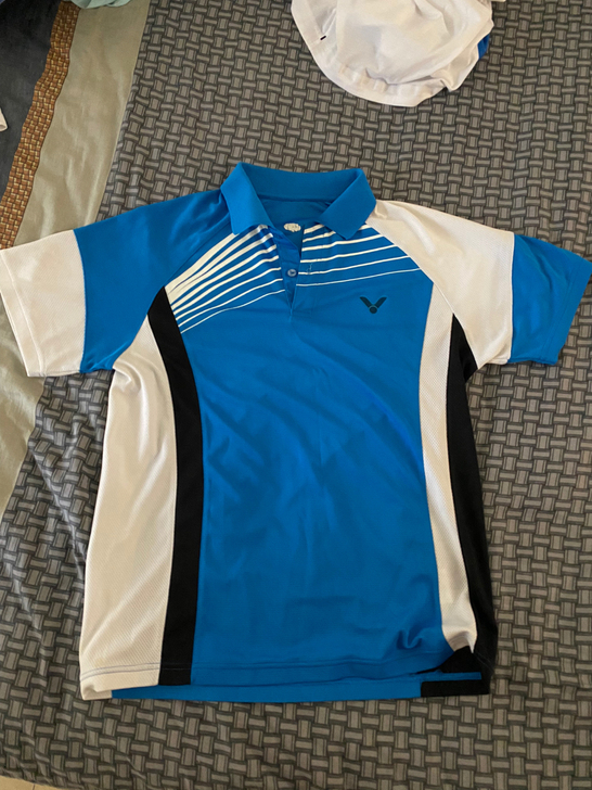 打羽毛球穿的 l码 成色可以没怎么穿过 腰...