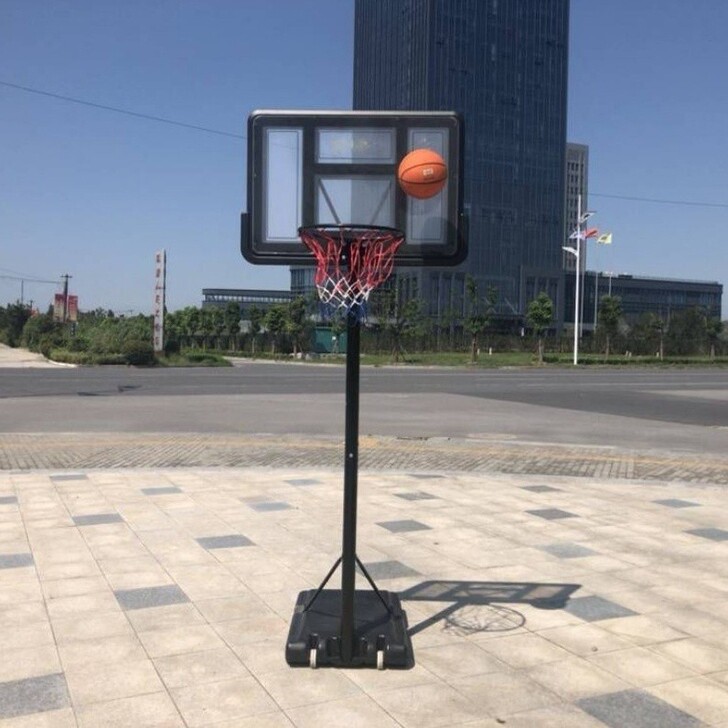 【捡漏】今年疫情库存太多特价一批带轮儿童小...