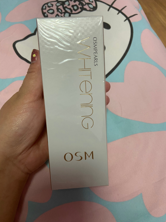 欧诗漫珍珠美白洁面乳，净含量100g，全新...