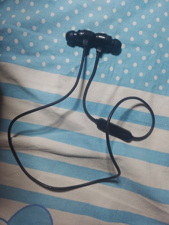 漫步者蓝牙耳机98新