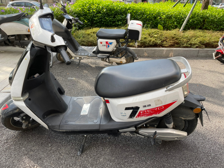 雅迪电动车