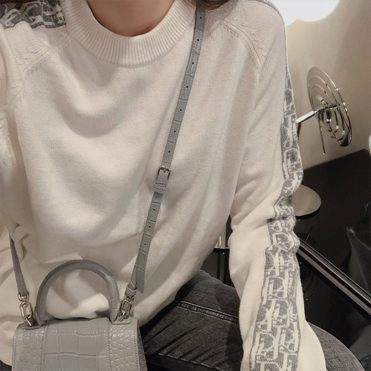 早安樊樊 圆领网红毛衣女内搭百搭2019新...