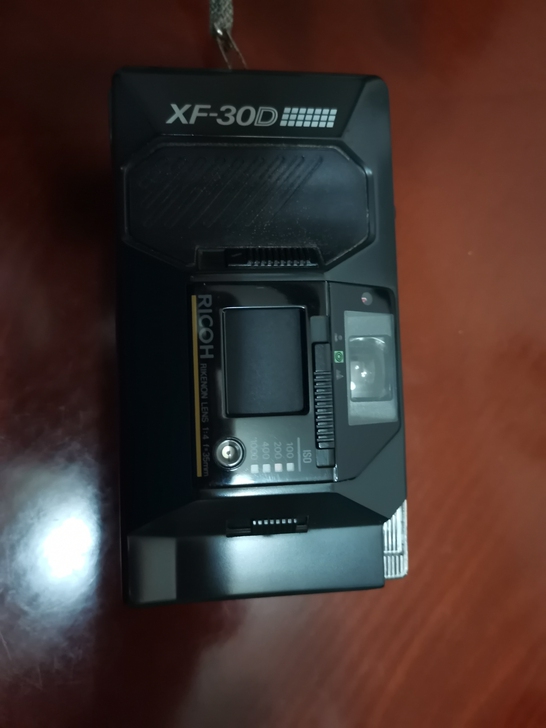 理光XF30D相机,功能正常看好下单。转给...
