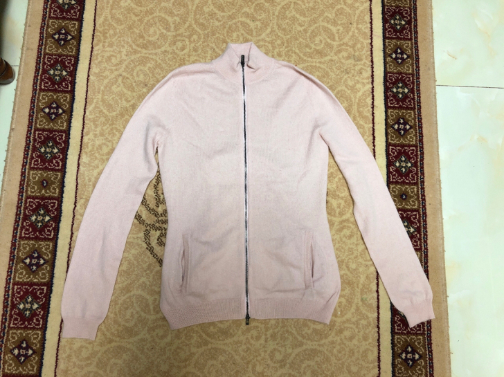 S码，浅粉色gobi羊绒衫，上下拉锁开衫，...