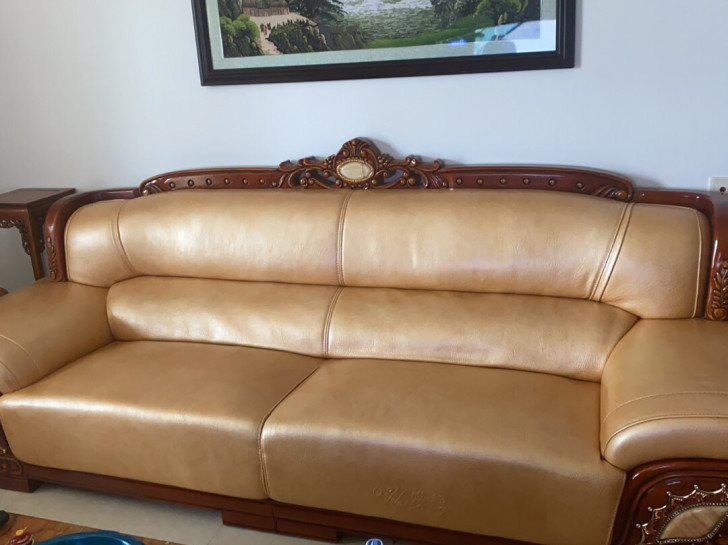 真皮沙发茶几1折卖