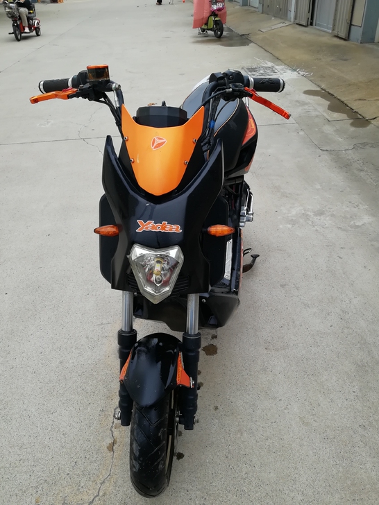 雅迪的战警  太好骑 车况精品 刚换新电瓶...