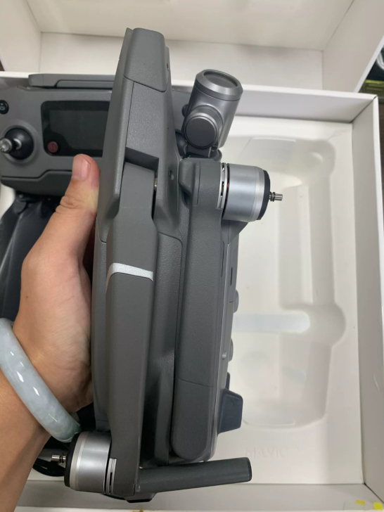 x3号大疆御2变焦标配，整体成色好，激活时...