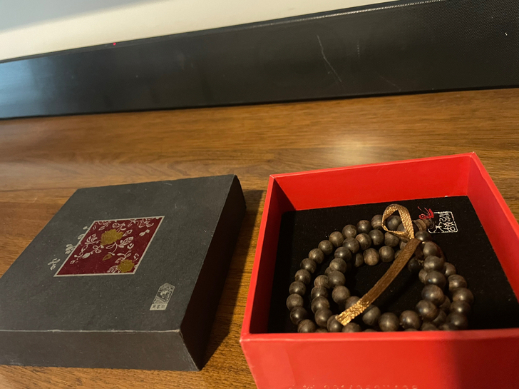 全新谭木匠手串 买来一直没有佩戴，现在整理...