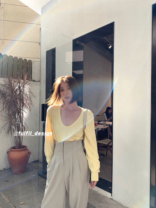 FFU 毛衣2020年新款女秋季薄款针织上...