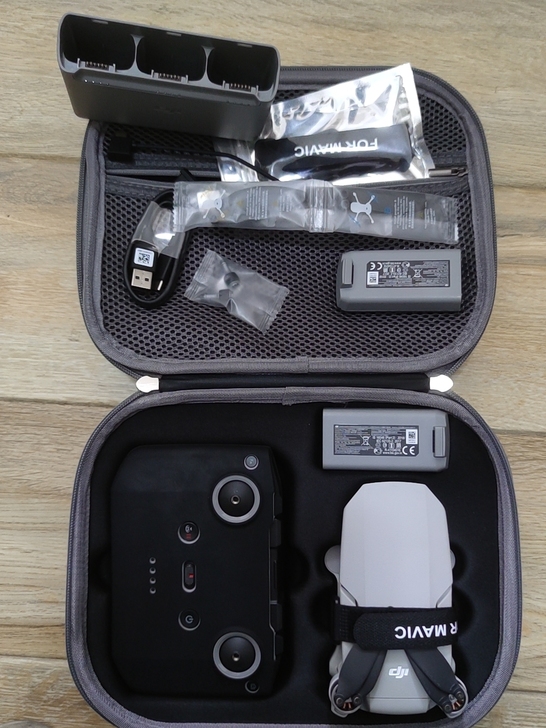 大疆mini2，有随心换，到2022年3月...