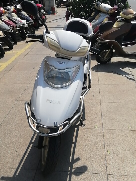 二手新大洲本田电动车，大护杠加长板，非常好...