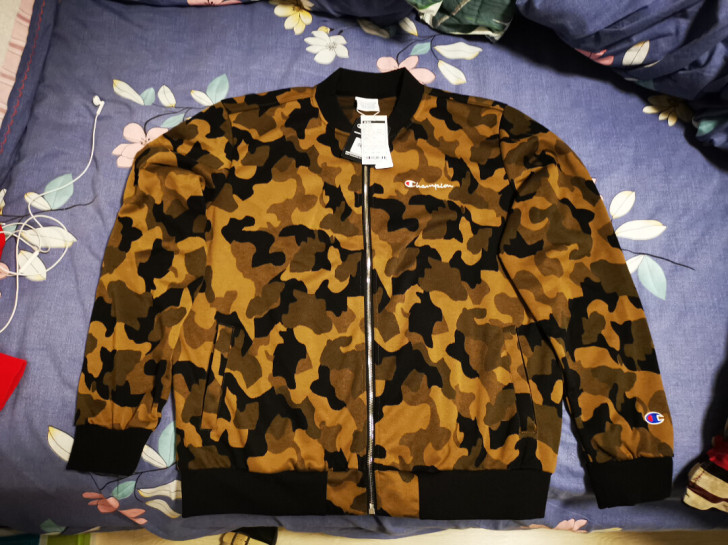 冠军 棒球夹克 王府井购买 正品 一次未穿...