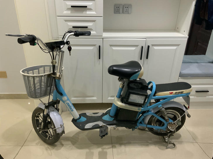 德州新奥斯电动车，买了一直没怎么骑，天热跑...