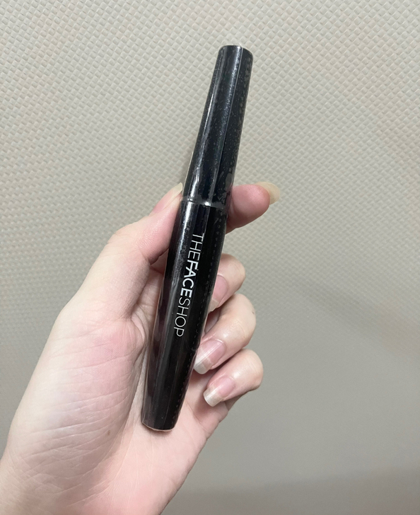 菲诗小铺02浓密型，没拆过的，低价闲置