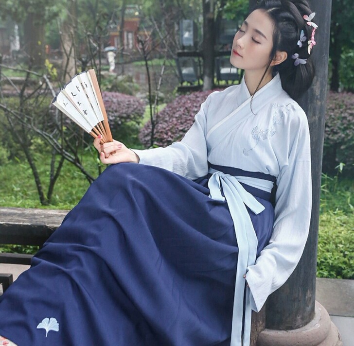 ［出］重回汉唐交领齐腰襦裙165（L）