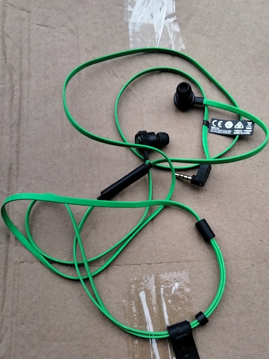 Razer/雷蛇战锤狂鲨专业版V2入耳式耳...