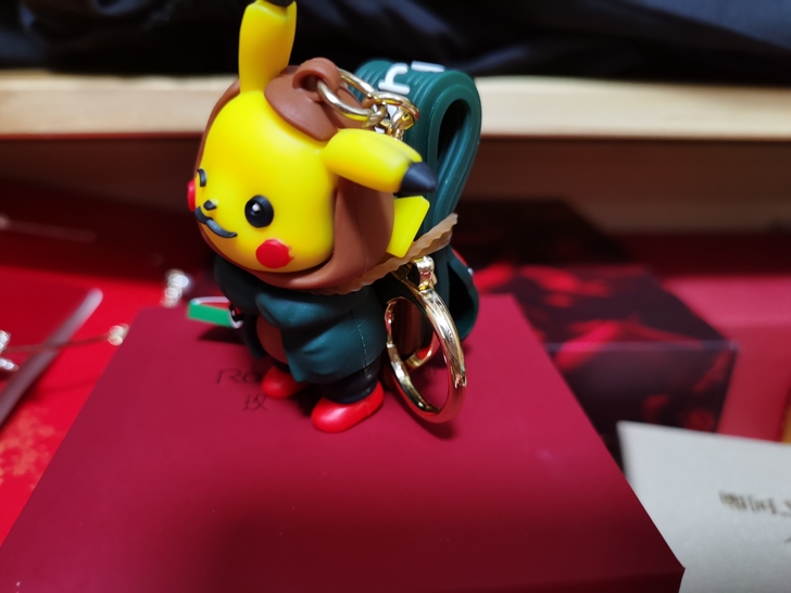 全新 游戏厅抓来的。（两件饰品包邮）