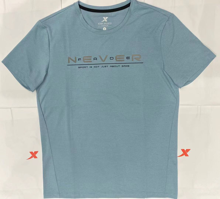 特步2021年新款短袖，浅蓝色，原价：17...