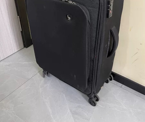 闲置爱华仕24寸拉杆行李箱，用过一次，没有...