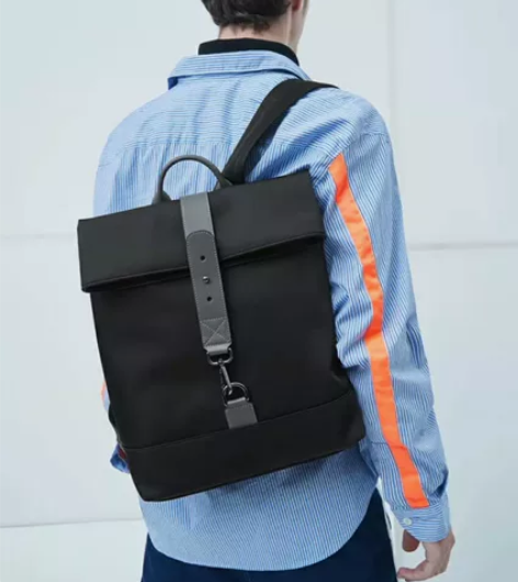 商务休闲男士双肩包9.5新 网易严选品牌...