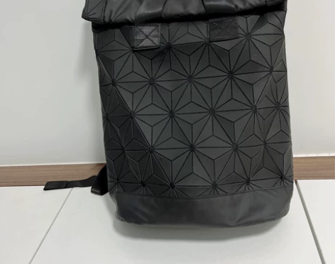 网易严选双肩包搬家清库存。三宅一生x三叶草...